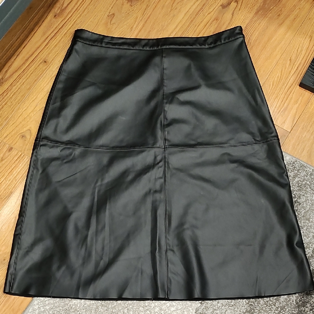 Elizabeth and James Black A-Line Skirt